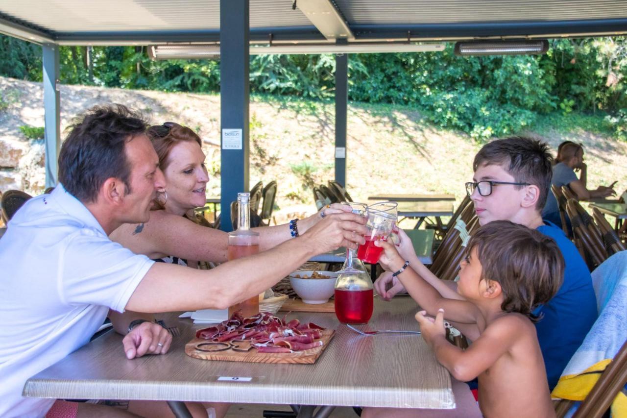 Camping Les Portes Du Beaujolais Anse Exteriör bild