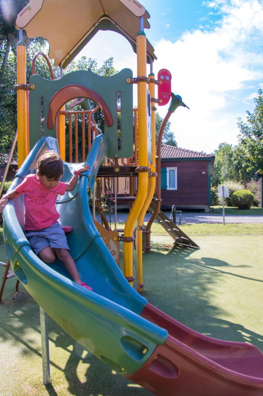 Camping Les Portes Du Beaujolais Anse Exteriör bild